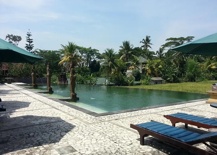 Cendana & By Mahaputra 3*