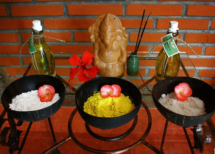 Cendana & By Mahaputra 3*