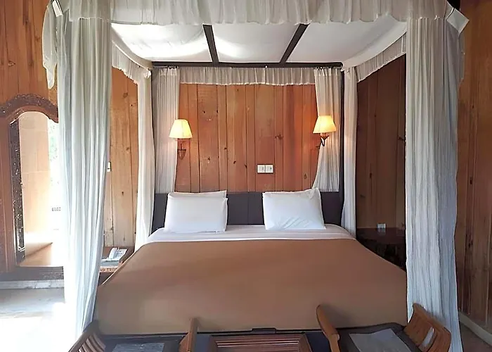 Cendana & By Mahaputra 3* ウブド