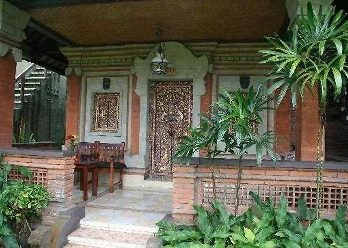 Hotel Cendana & By Mahaputra 3*